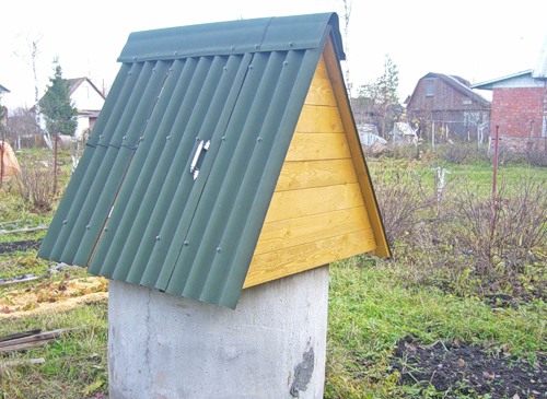 Крыша для колодца из шифера